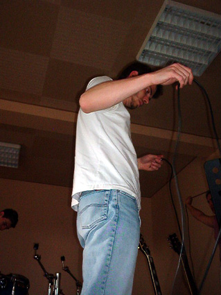 Flo qui si perd avec tous les cables :-)